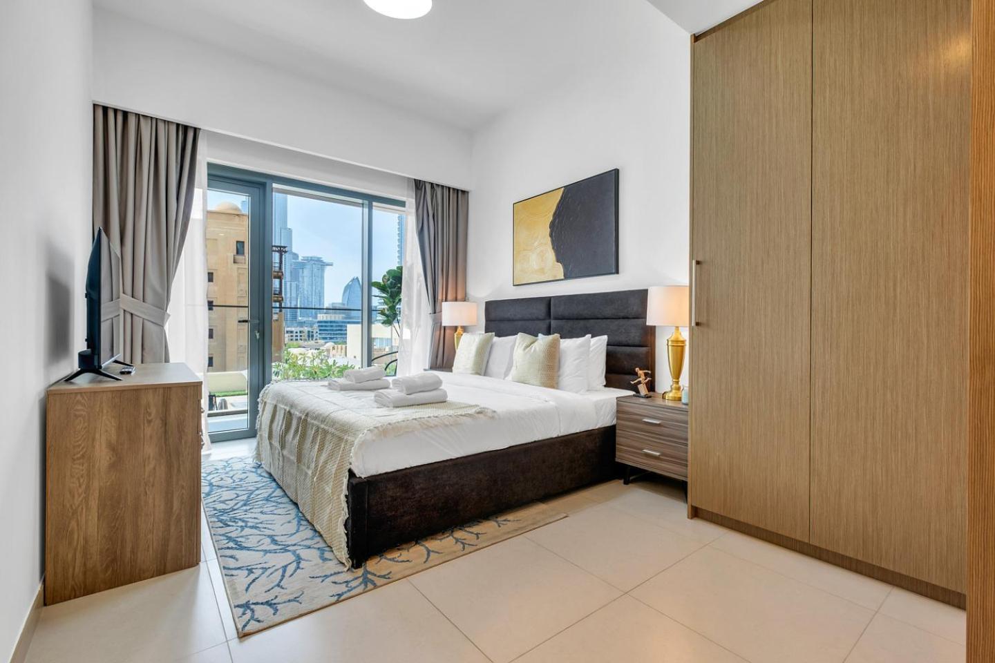 Apartment 3 Bed Luxury And Downtown Dubai