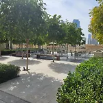 3 Bed Luxury And Dubai Downtown Apartment