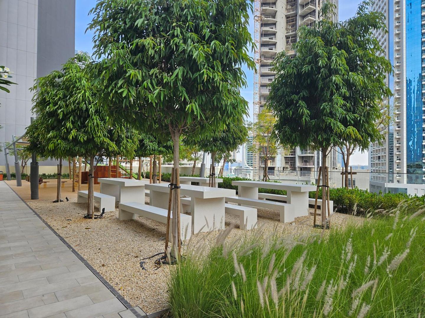3 Bed Luxury And Downtown Dubai